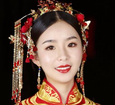 東莞學(xué)化妝學(xué)費(fèi)一般多少錢,要學(xué)多久_化妝培訓(xùn)學(xué)校 東莞學(xué)化妝學(xué)費(fèi)一般多少錢,要學(xué)多久_化妝培訓(xùn)學(xué)校