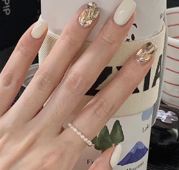 學(xué)完美甲后可以馬上去上班嗎_美甲培訓(xùn)學(xué)校推薦