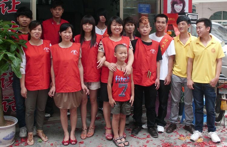 時代美發(fā)學(xué)校學(xué)員就業(yè)