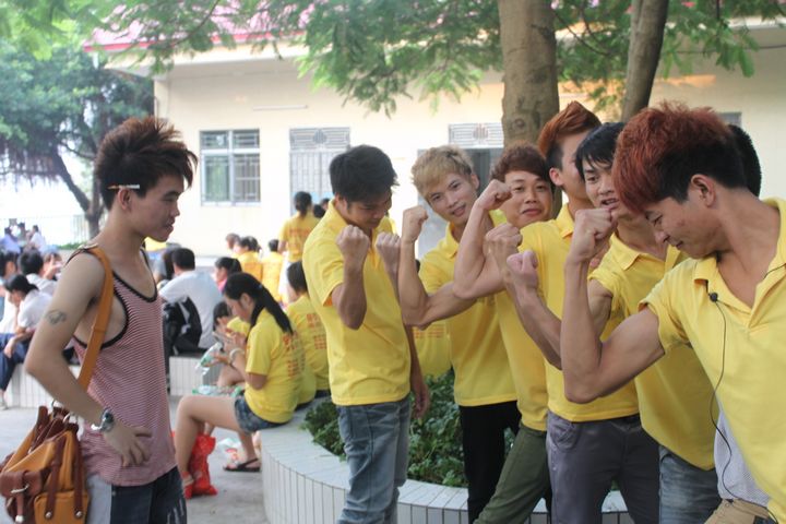 福永美發(fā)學校游玩鳳凰山